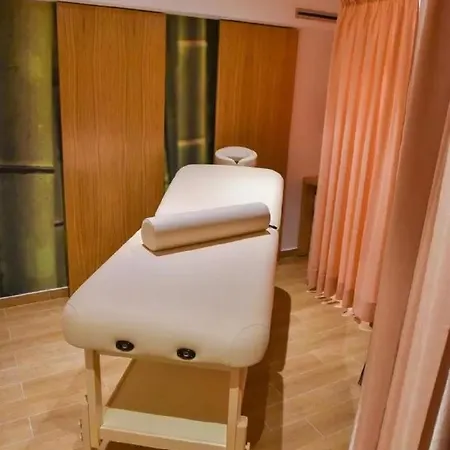 Adrijan Апартаменты *